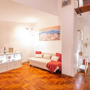 Apartment Fiore Di - Fori Imperiali, Rome