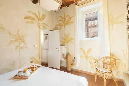 Scala Enchanting Apartment Rome Italy
